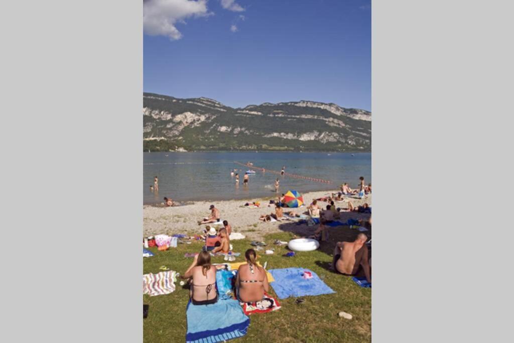 Le Portougais, Chalet A Chanaz, La Petite Venise Savoyarde Экстерьер фото